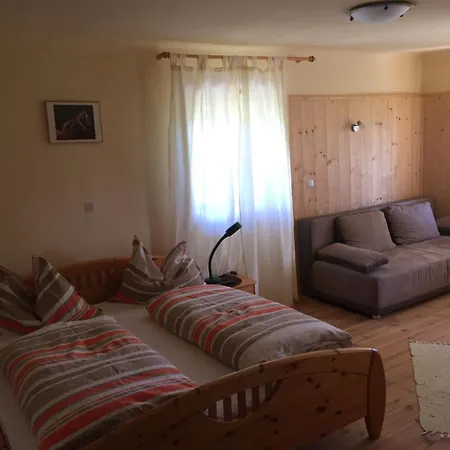 Hoeggerhof Guest house Nova Ponente